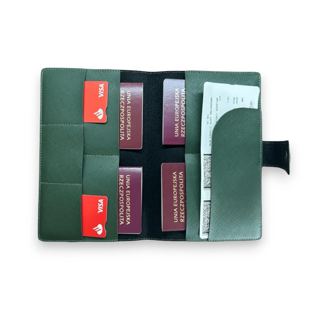 etui na paszport rodzinne khaki-(1).webp