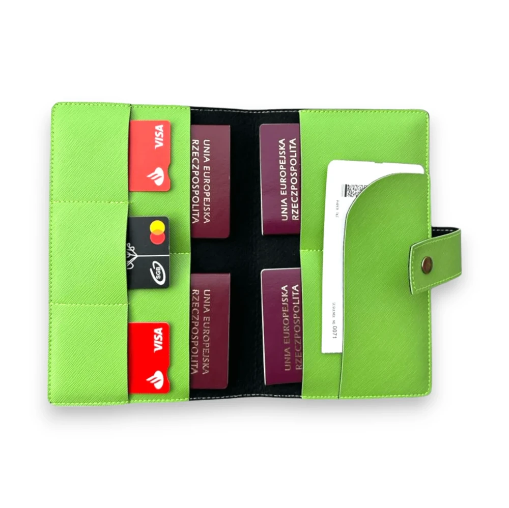 etui na paszport rodzinne zielone-(1).webp