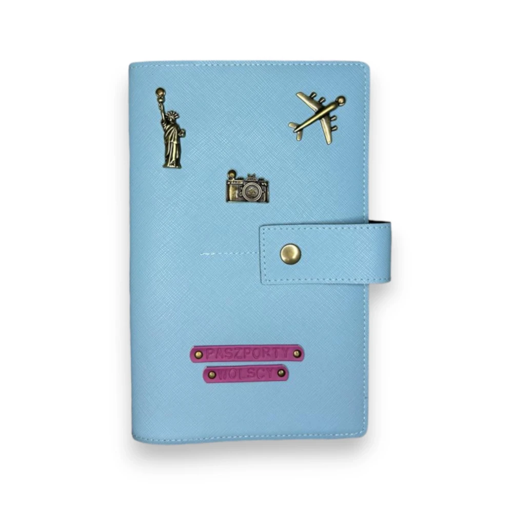 Personalizowane etui na paszport rodzinne błękitne.webp
