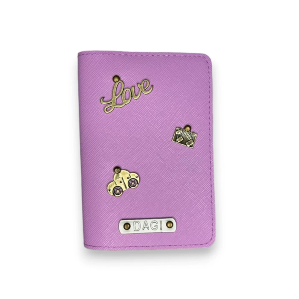 personalizowane etui na paszport liliowe.webp