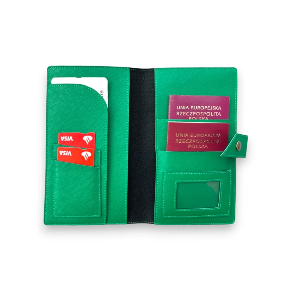 personalizowane etui na paszport dla pary -ciemna zieleń-(1).webp