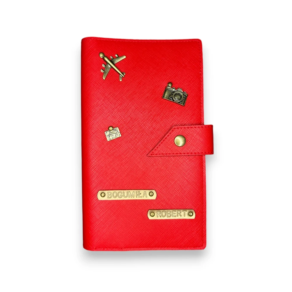 personalizowane etui na paszport dla pary -czerwone-(3).webp