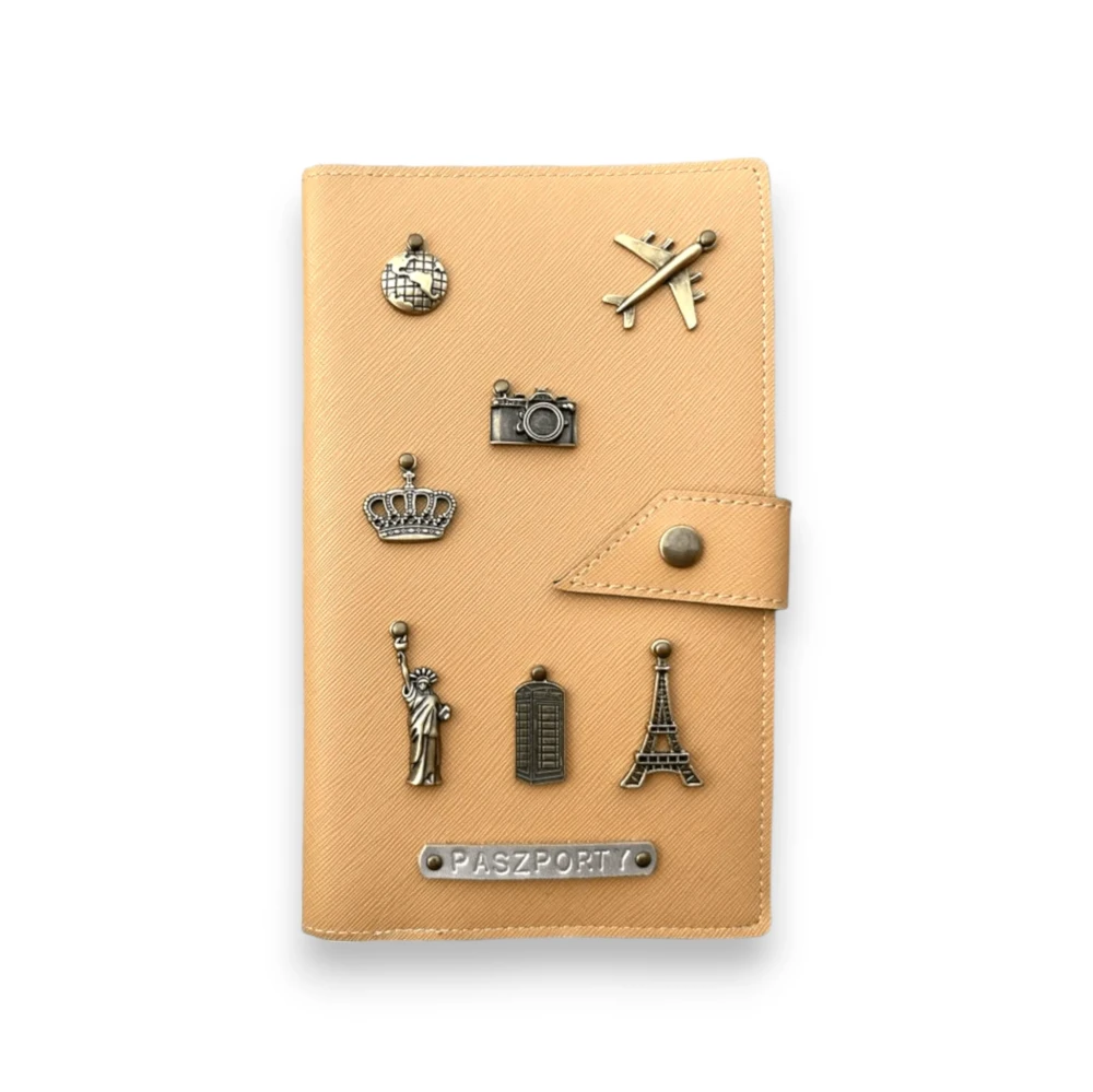 personalizowane etui na paszport dla pary -jasny brąz(1).webp