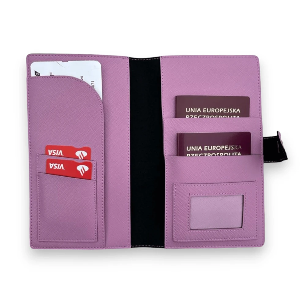 PERSONALIZWANE ETUI NA PASZPORT DLA PAR W KOLORZE LAWENDOWYM (3).webp