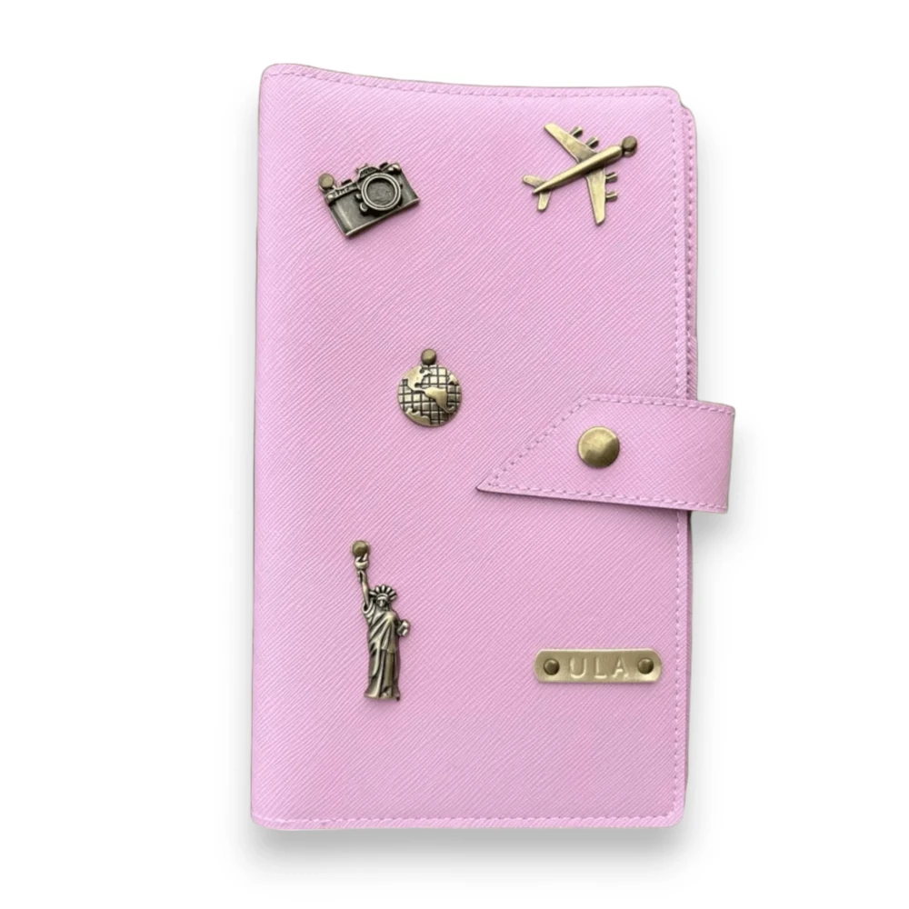 personalizowane etui na paszport dla par w  pudrowy róż (2).webp