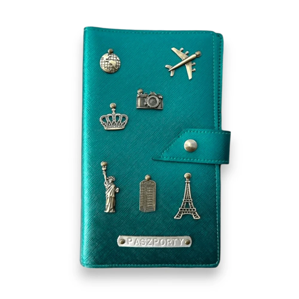 personalizowane etui na paszport dla par szmaragdowe (2).webp