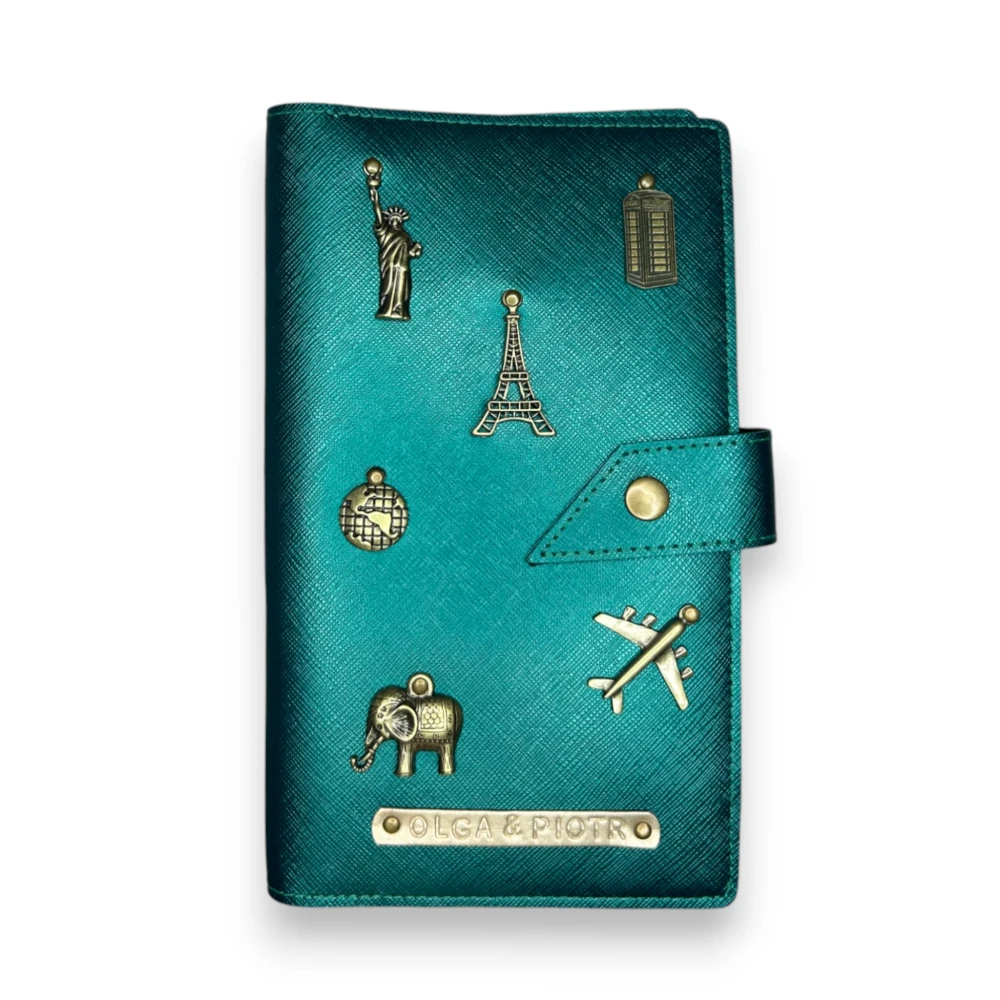 personalizowane etui na paszport dla par szmaragdowe (4).webp