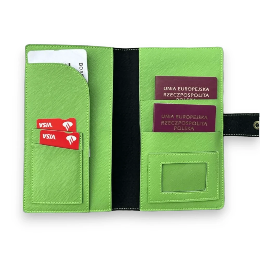 PERSONALIZOWANE ETUI NA PASZPORT DLA PAR ZIELONE (2).webp