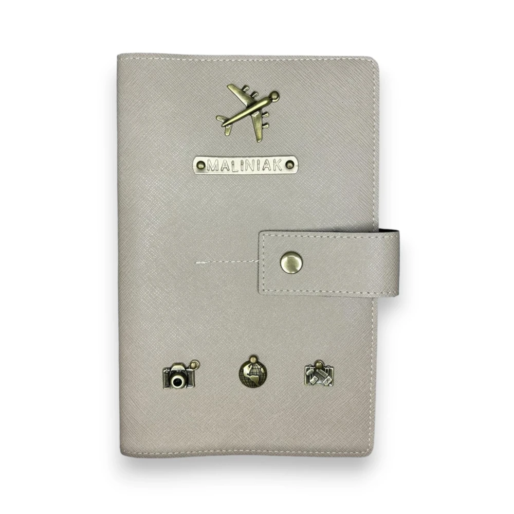 personalizowane etui rodzinne - beżowe.webp