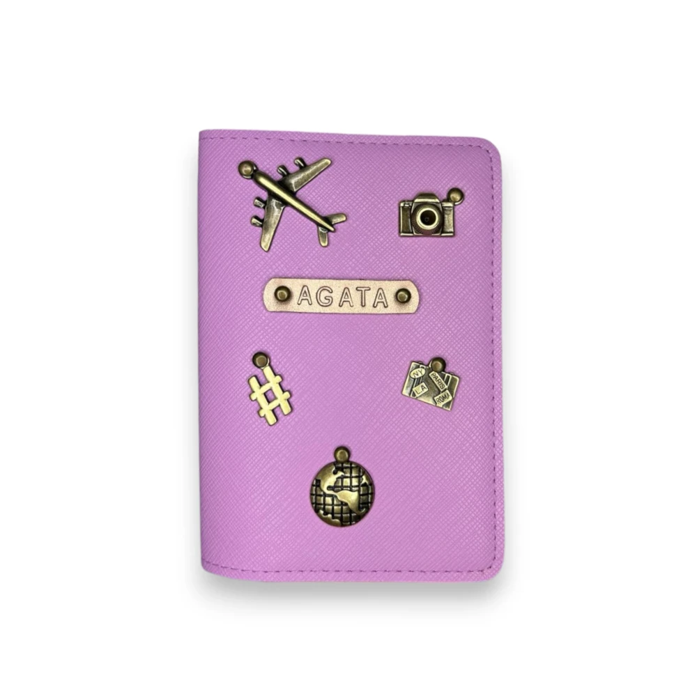 etui na paszport personalizowane - liliowe-.webp