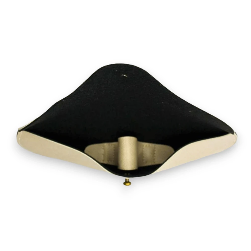 etui na okulary beżowe.webp