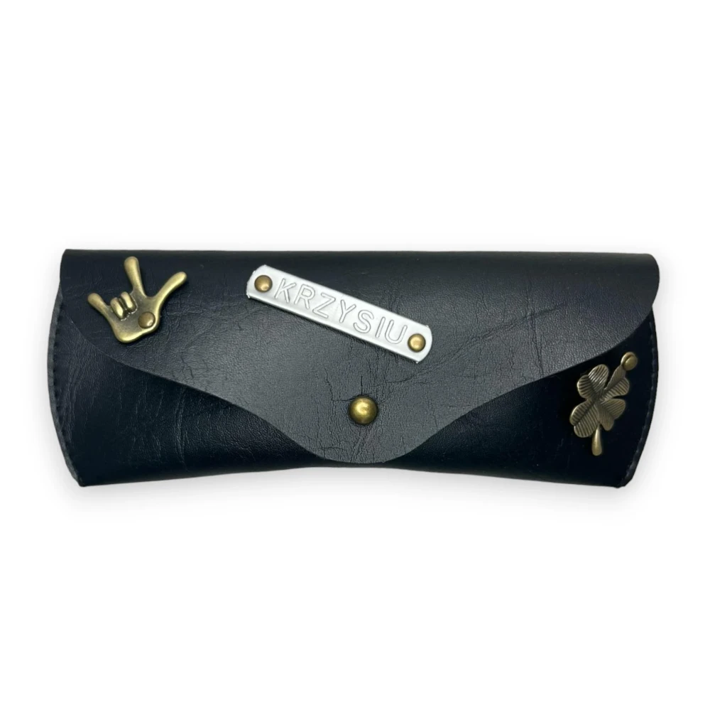 personalizowany etui na okulary- gładka czerń.webp