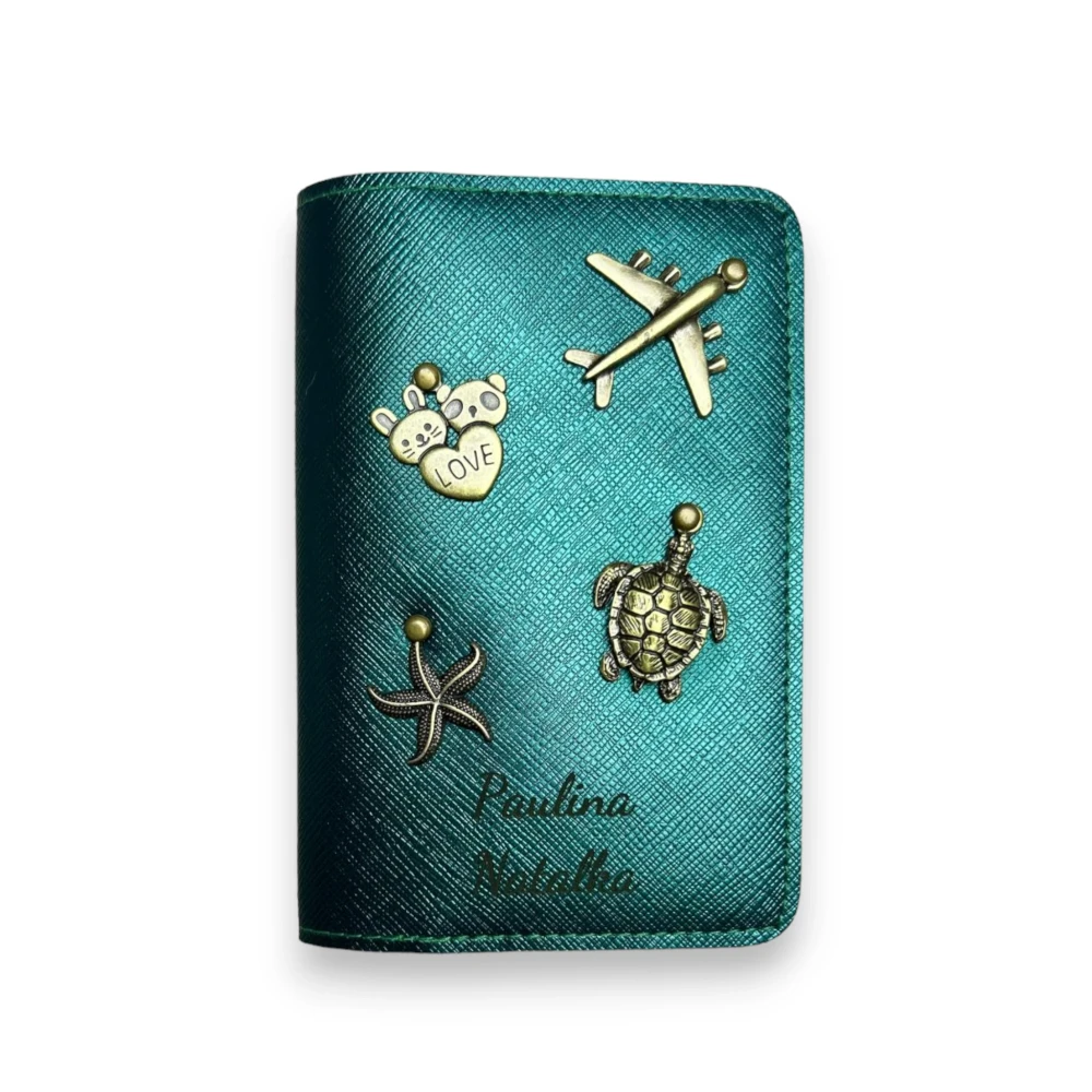 grawer laserowy - etui na paszport szmaragdowe.webp