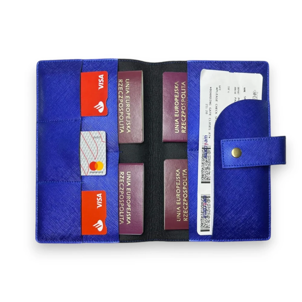 etui  paszport rodzinne - chabrowe; środek.webp