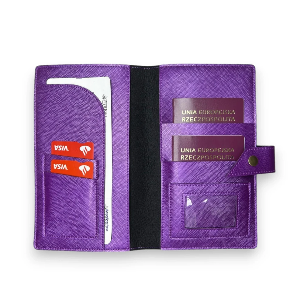etui na 2 paszporty; środek - fioletowe.webp