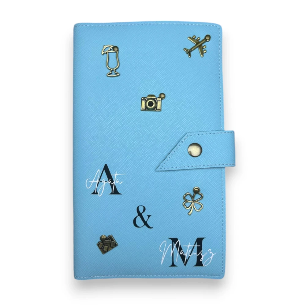 etui na 2 paszporty- podwójny napis.webp