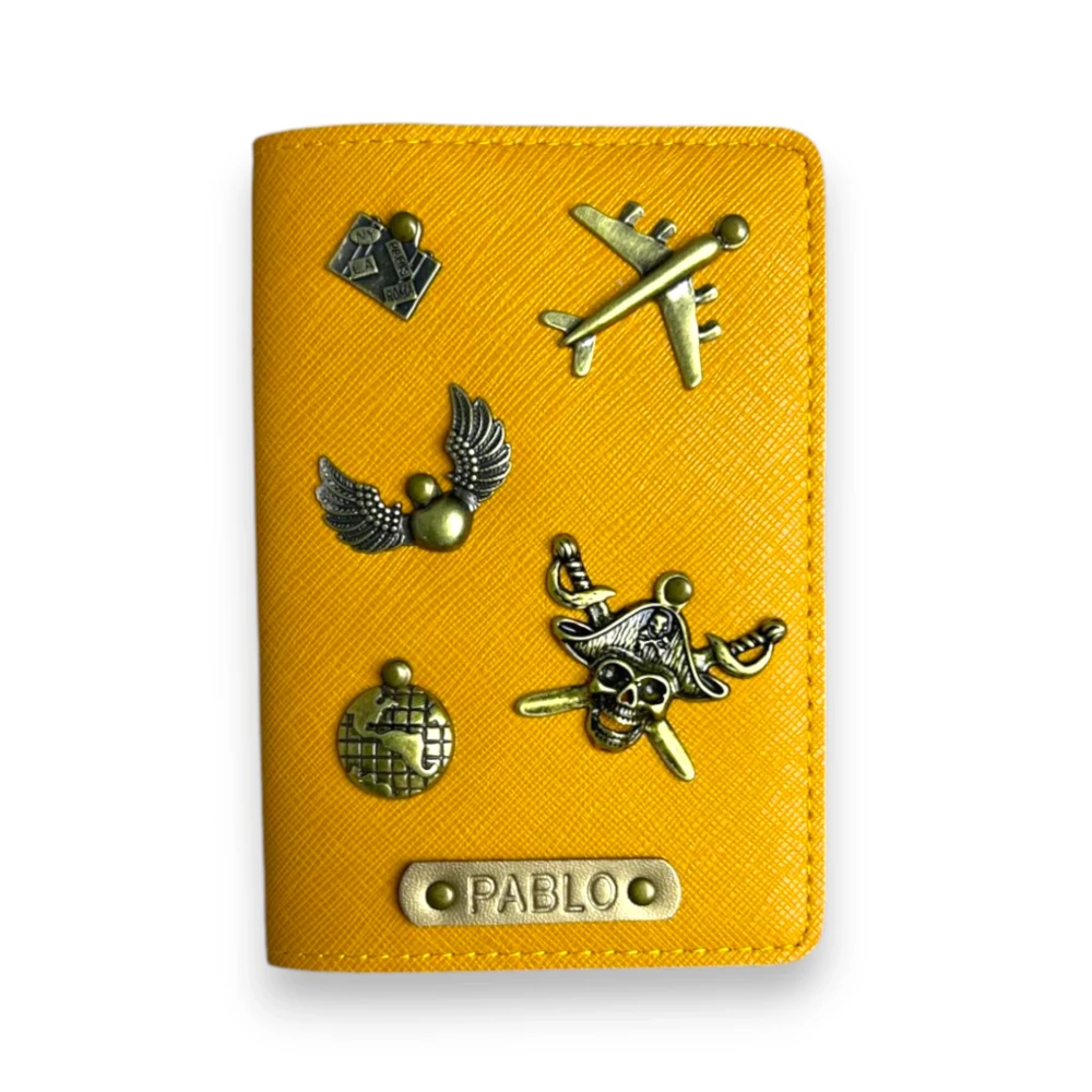 personalizowane etui na paszport - pomarańczowe.webp