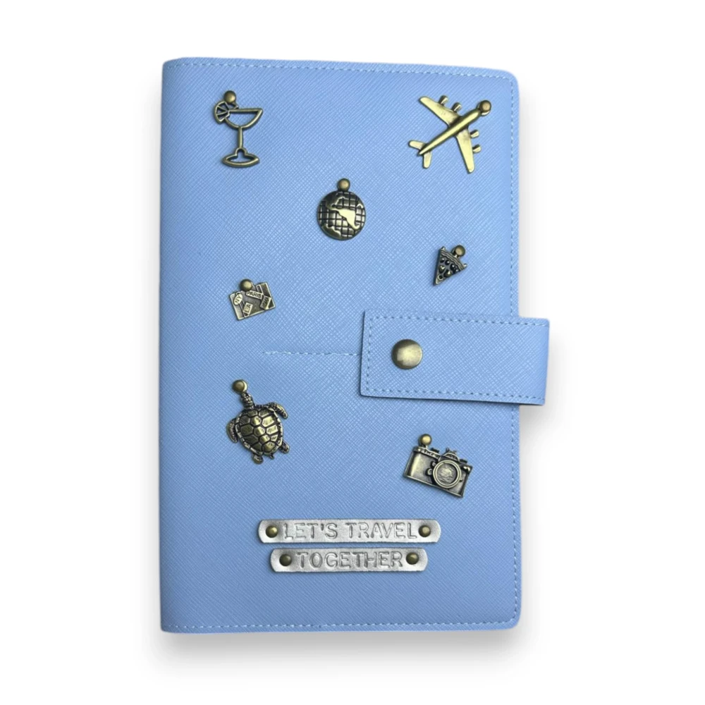 personalizowane etui na 4 paszporty - błękitne.webp