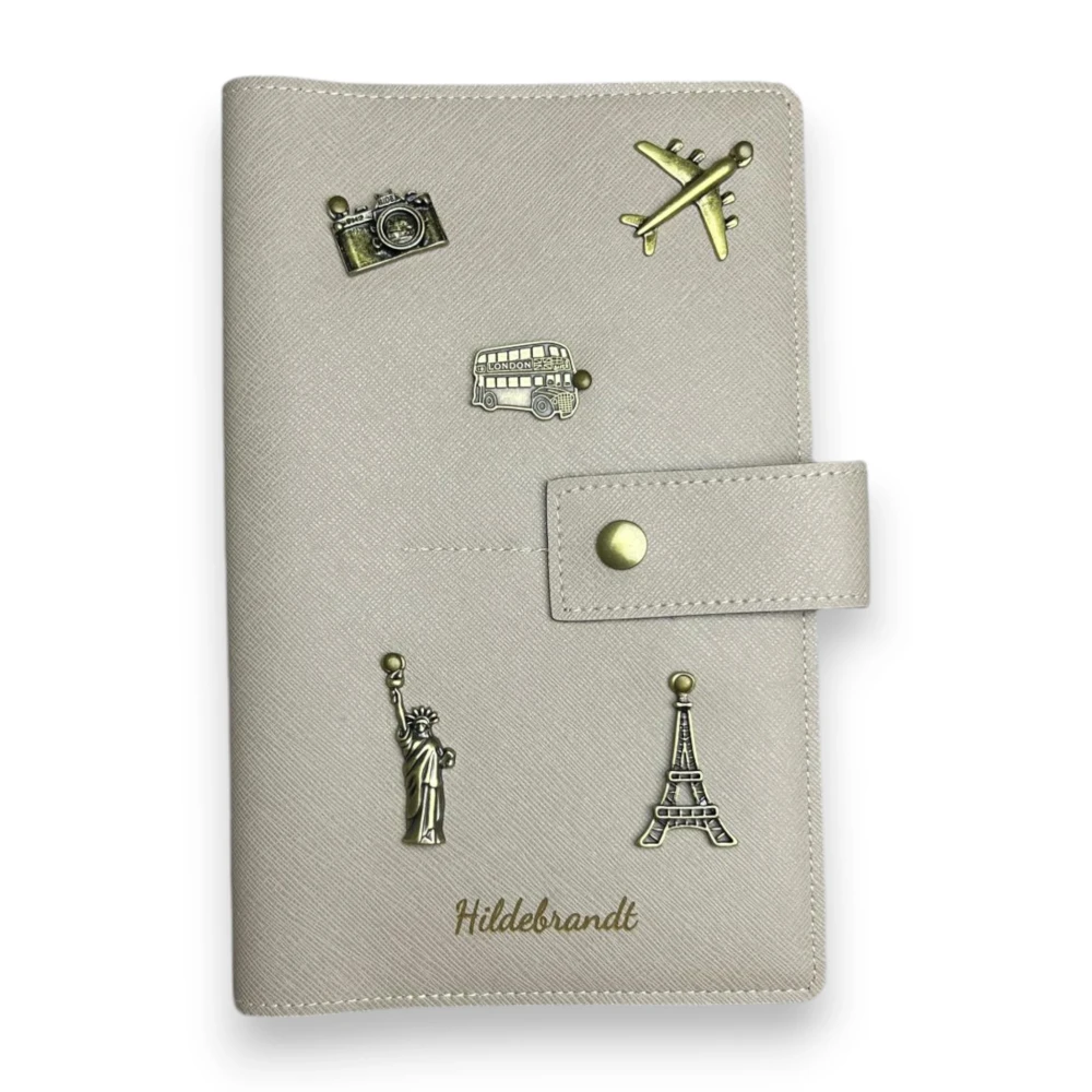 personalizowane etui na 4 paszporty - bbeżowe.webp