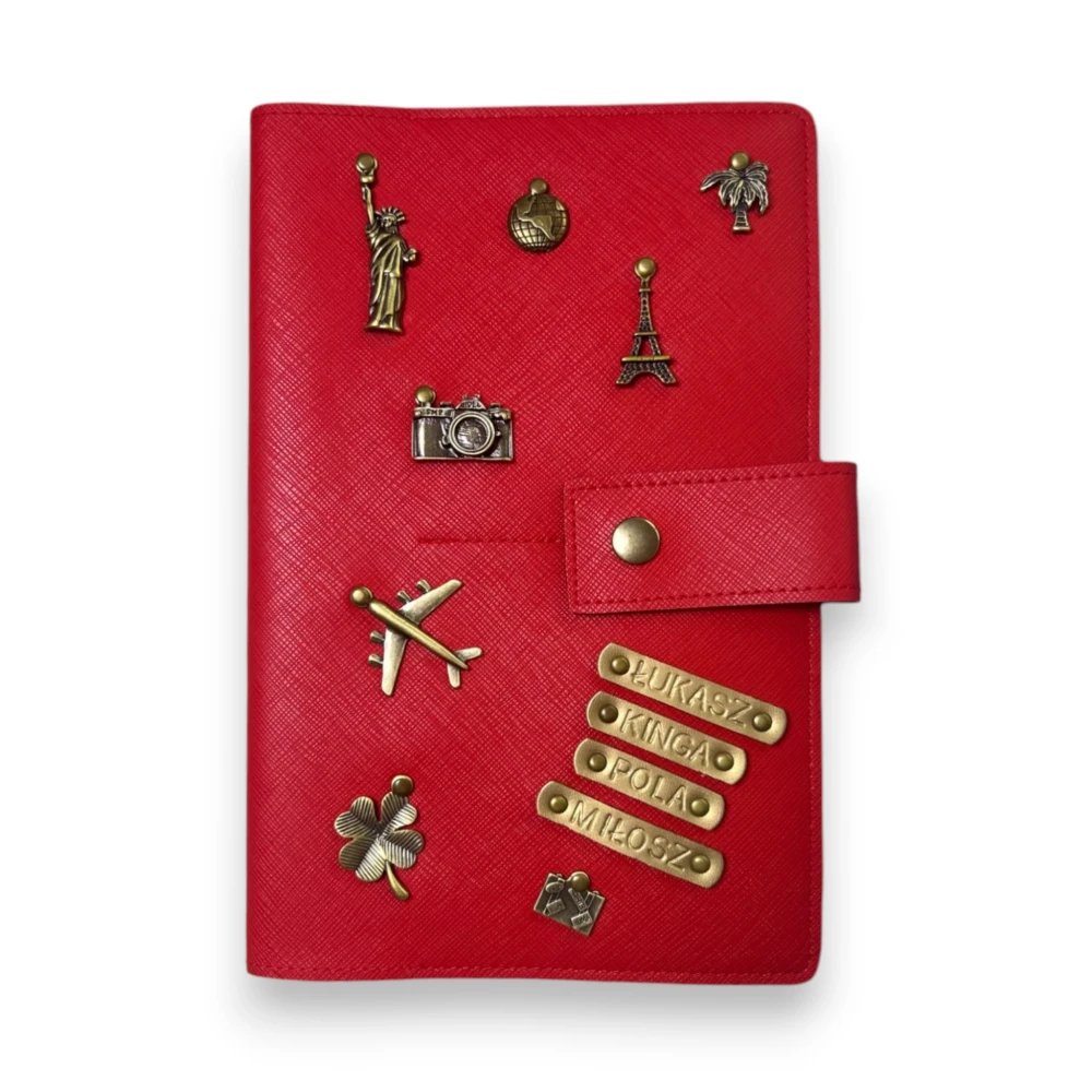etui na 4 paszporty czerwone.webp